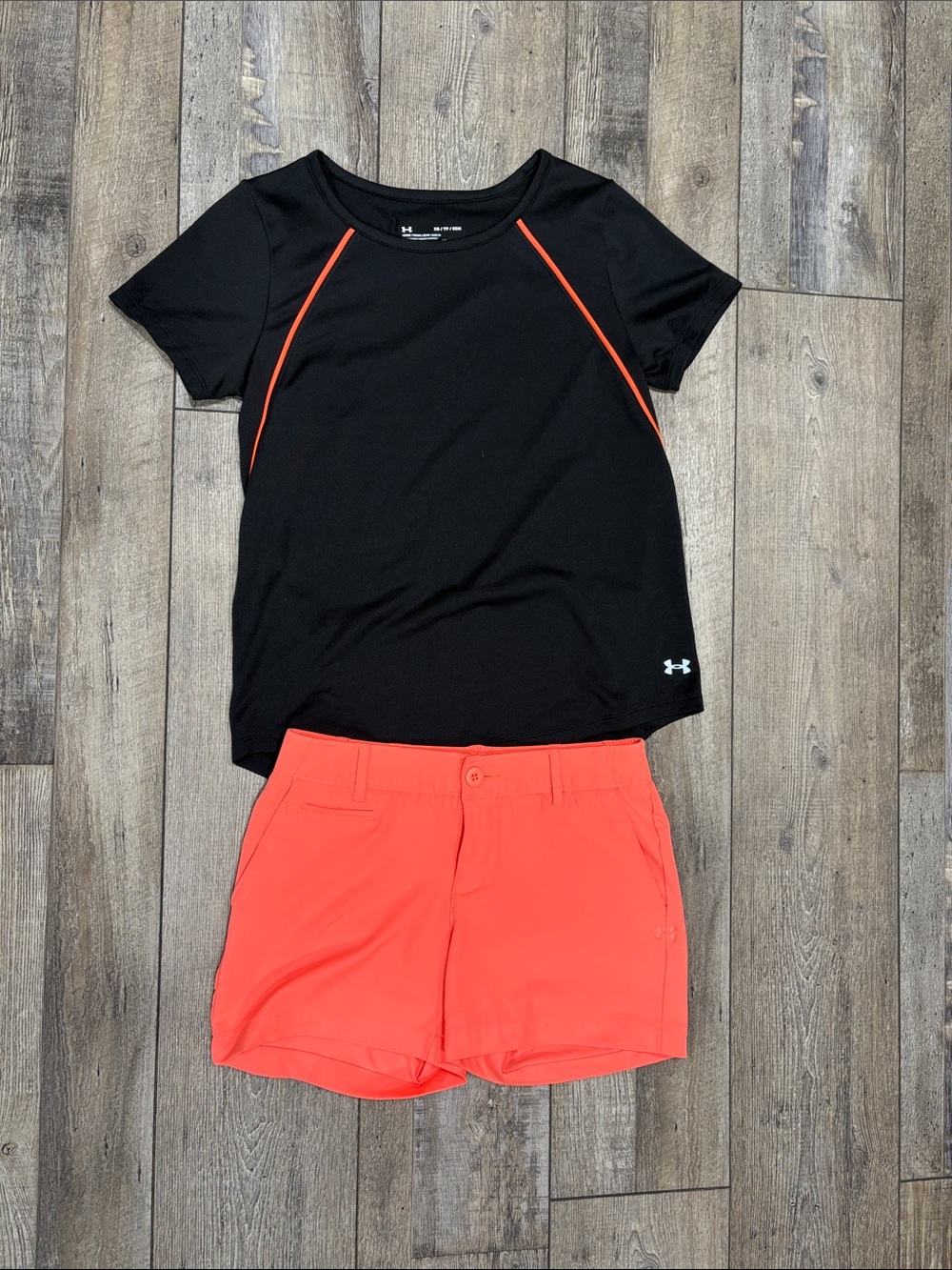 Like New! Under Armour Outfit (Golf, Active)